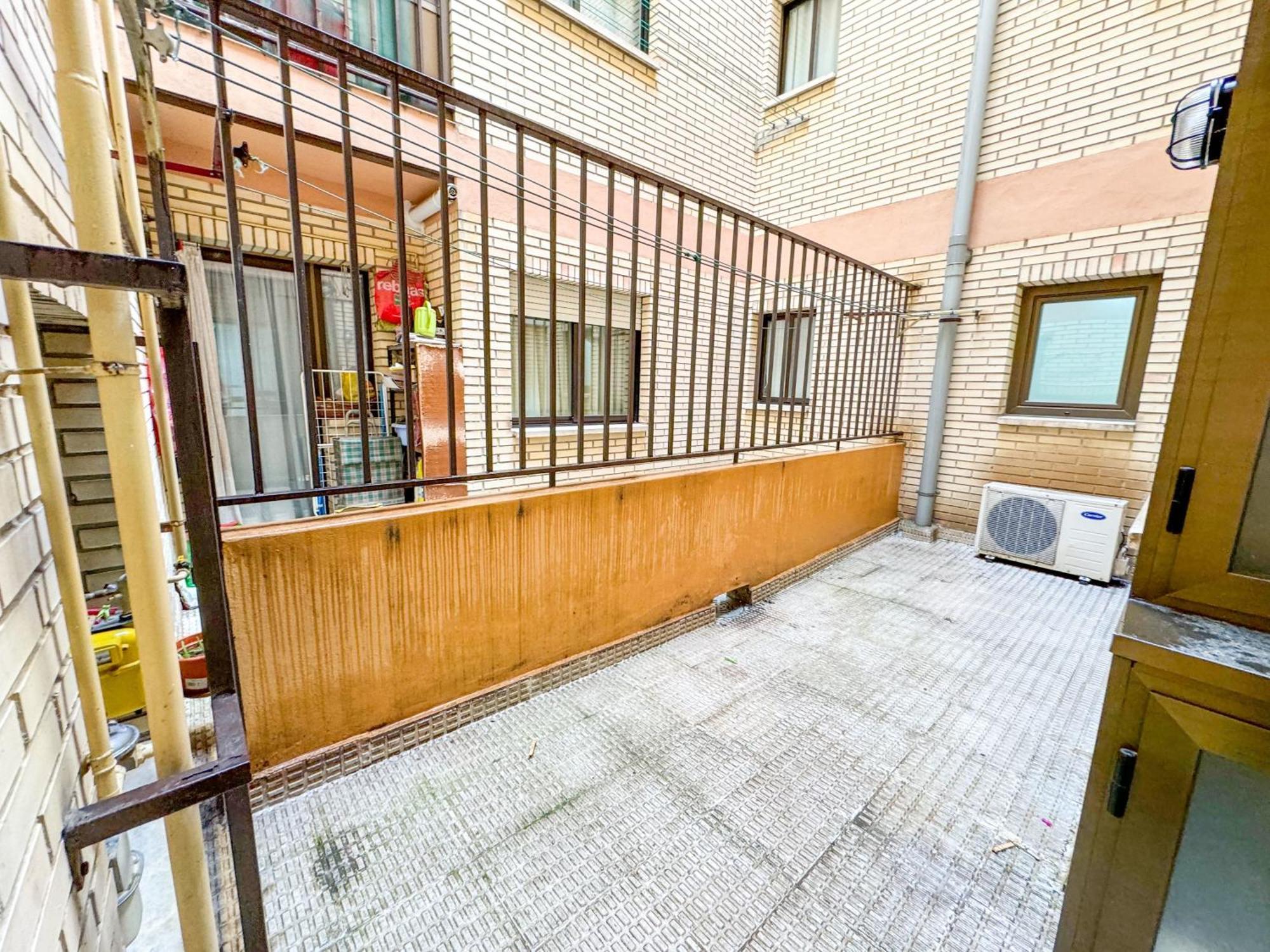 El Lago Del Pilar Comotucasa Zaragoza Ngoại thất bức ảnh